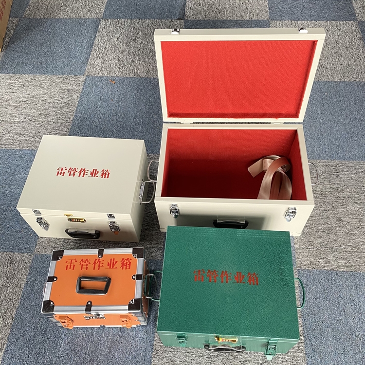 增城爆破工程作业箱如何选择？玻璃钢与传统材质的全面对比
